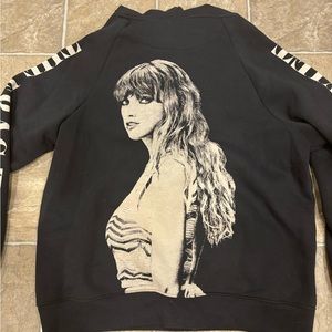 Taylor Swift The Eras Tour Black Hoodie Size Lg